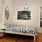 Sweet Spot: & Cozy Sofía