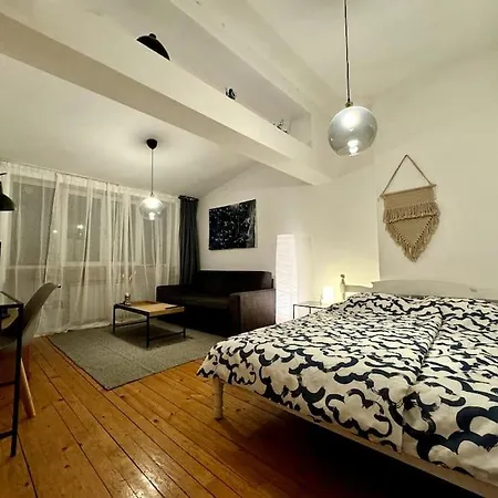 Sweet Spot: & Cozy Sofía