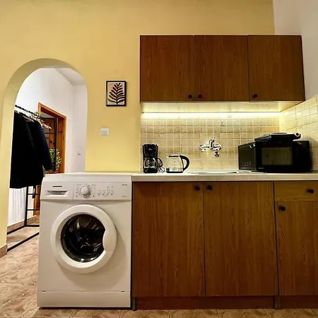 Sweet Spot: & Cozy *